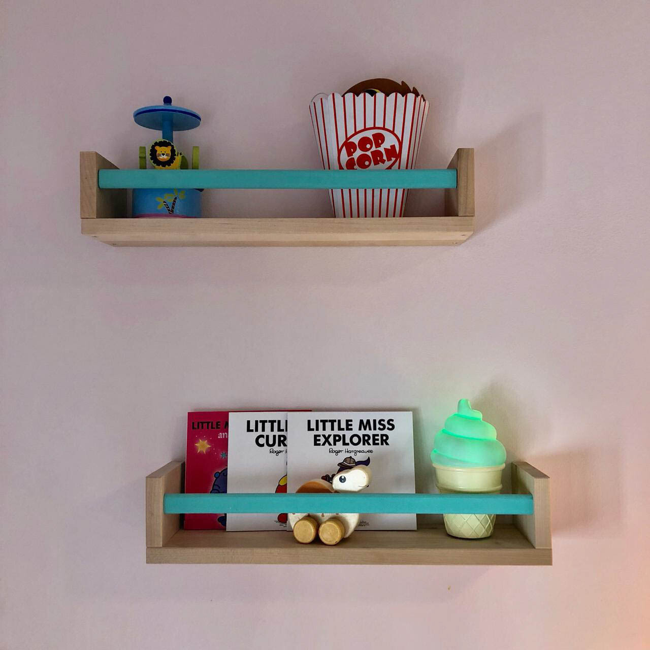 Single Narrow Wall Book Display