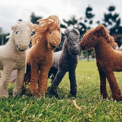 Felt Barn Horses  (4 Pieces)